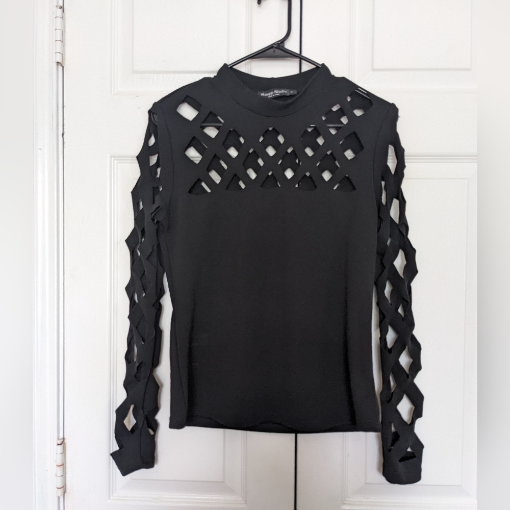 Knapp Studio Women's Top